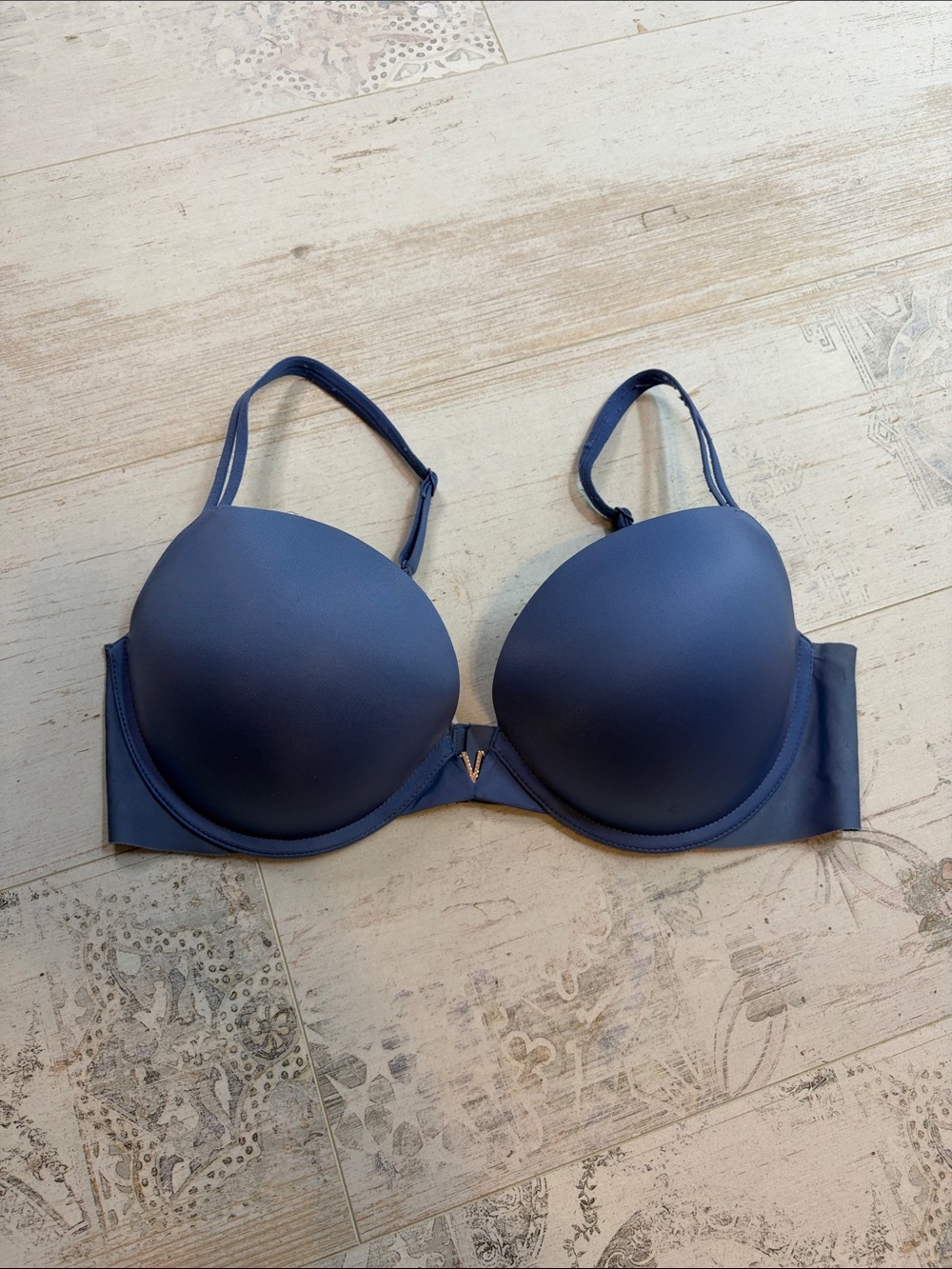 Victorias Secret Periwinkle Blue Push-up Bra Size 36D